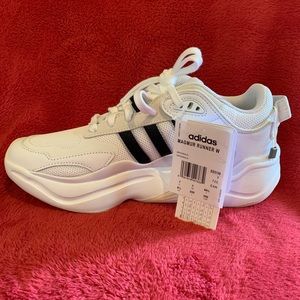 Adidas Originals Women’s Magmur Running Shoe ~ Size 8.5 ~ White/Core Black/Grey